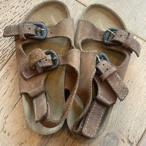 Zara sandals size 25